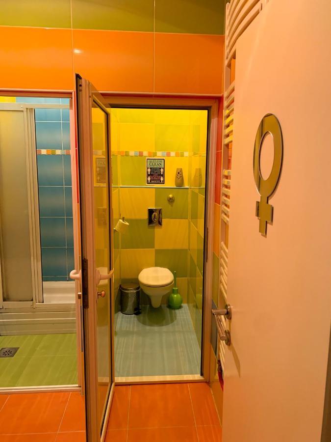 Pop Art Hostel Belgrade Exterior photo
