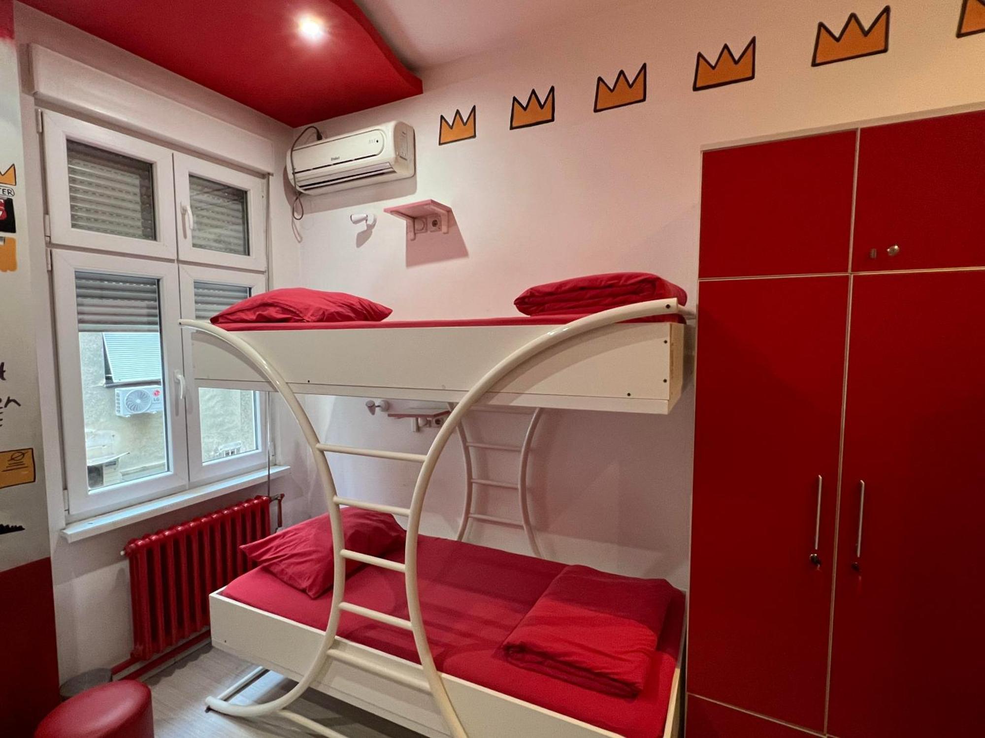 Pop Art Hostel Belgrade Exterior photo