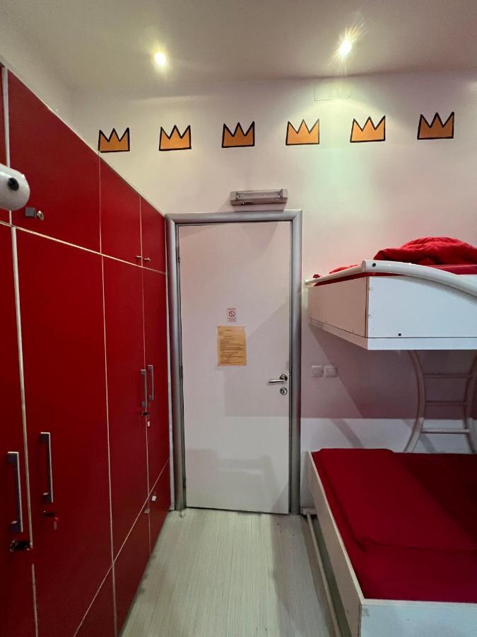 Pop Art Hostel Belgrade Exterior photo